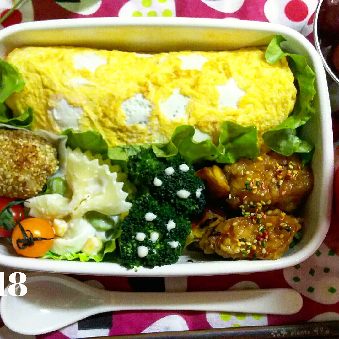 星もようのオムライス弁当