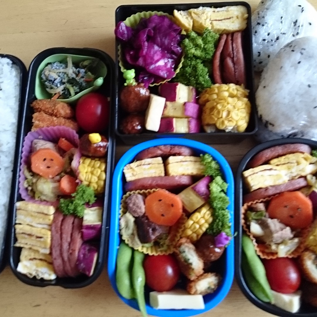 夏休み4人分弁当🍱