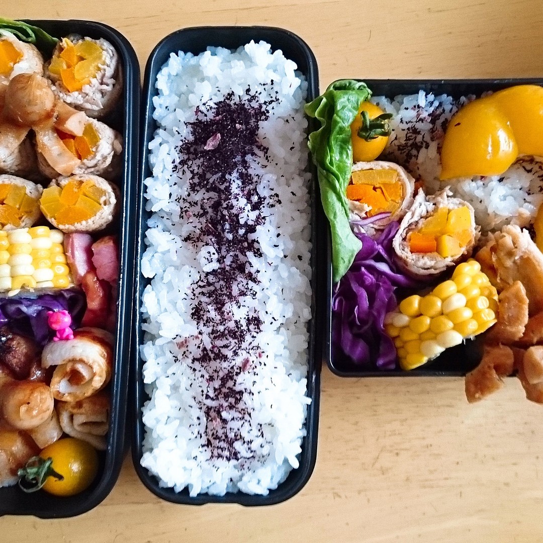 パプリカの肉巻き弁当