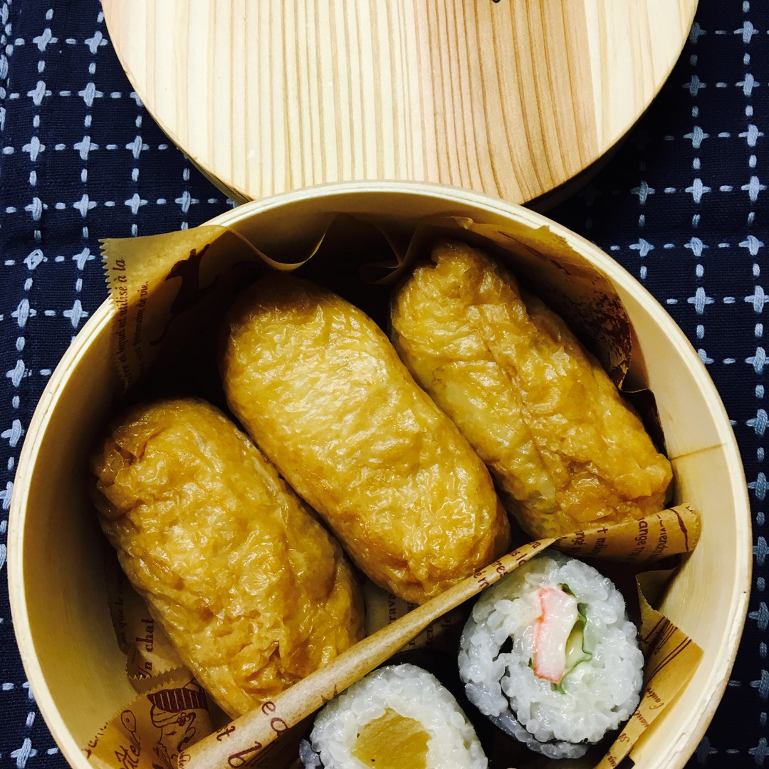 お稲荷さん弁当