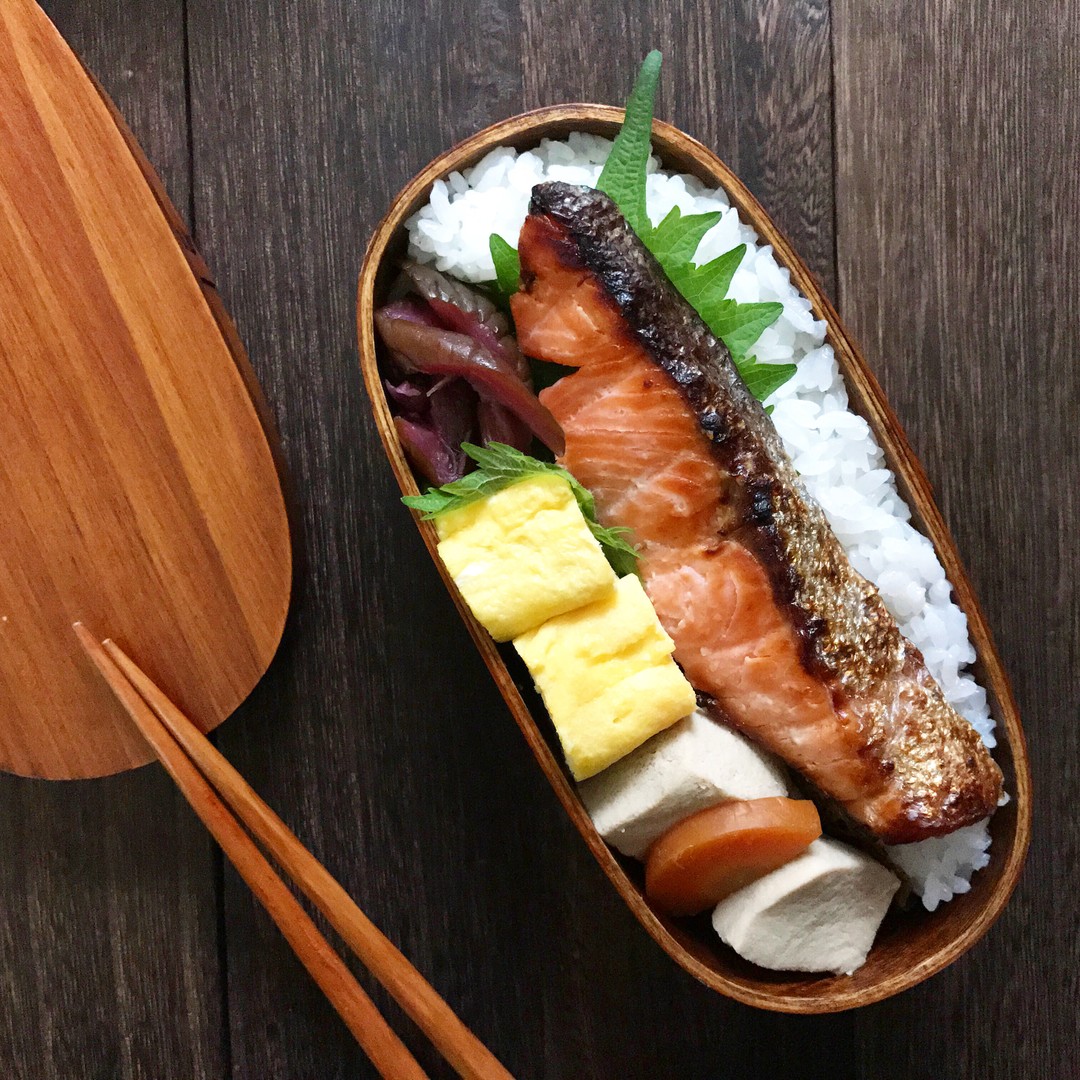 シャケ弁