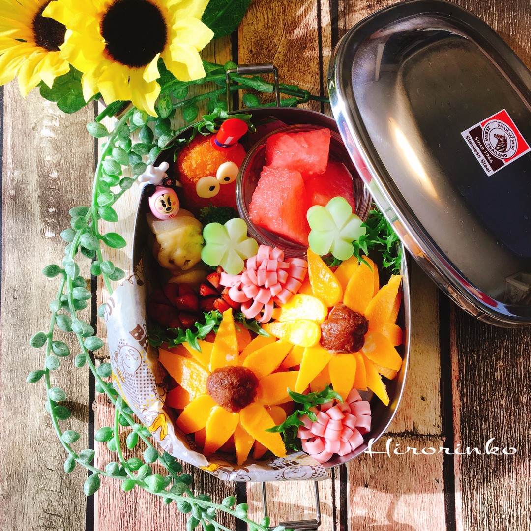ひまわりオムライス弁当🌻