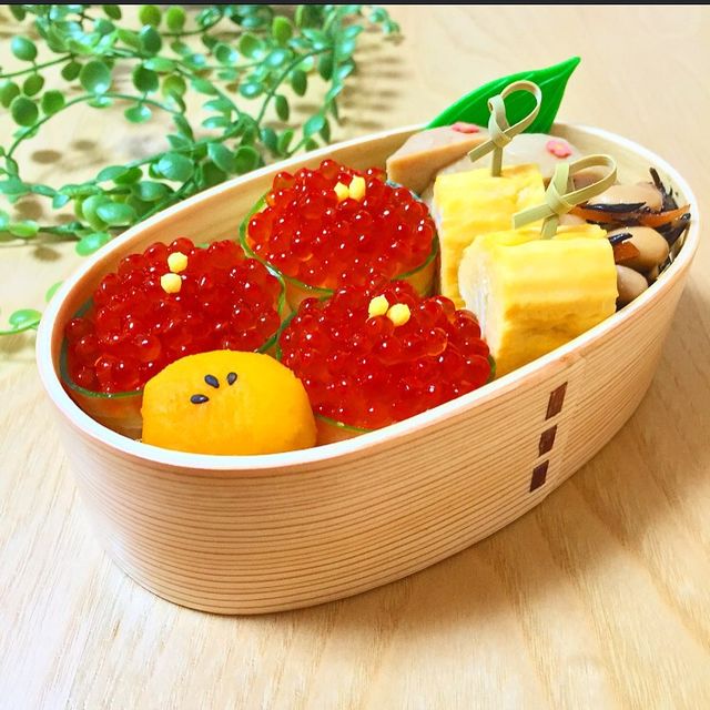 いくらの手毬寿司弁当