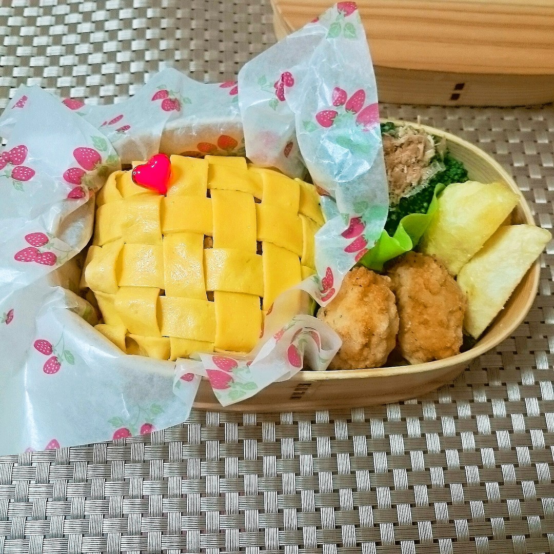 編み編みオムライス弁当