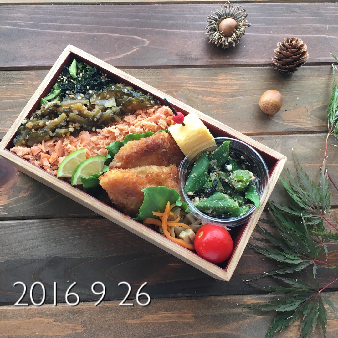甘辛みそチキンカツと3色ご飯のお弁当