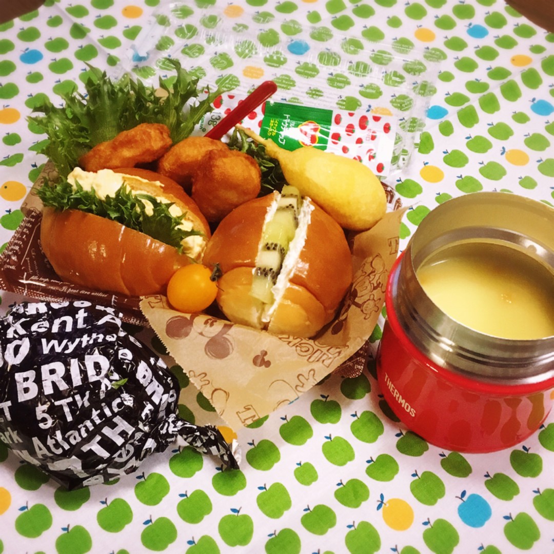 水曜はパンの日 ロールサンド弁当