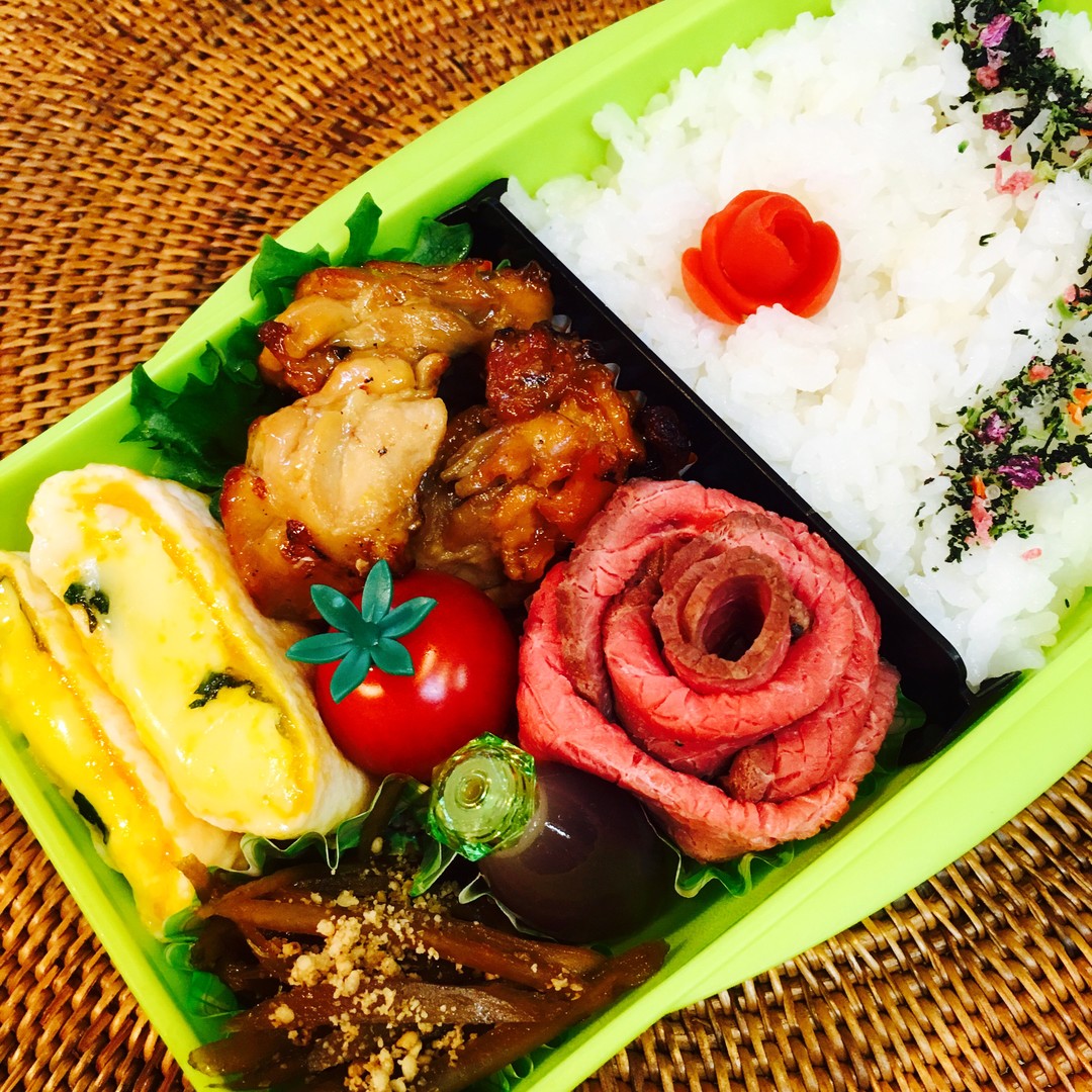 ローストビーフ丼やめました弁当🎵
