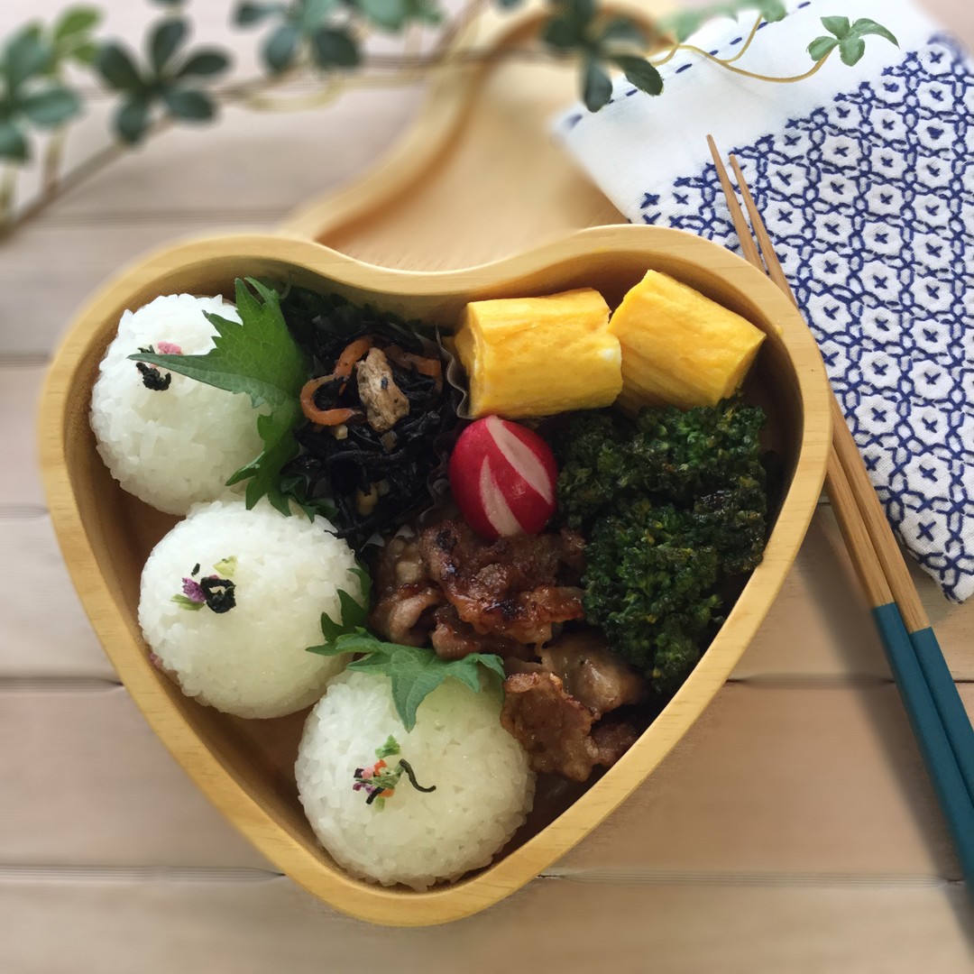 丸おにぎり弁当