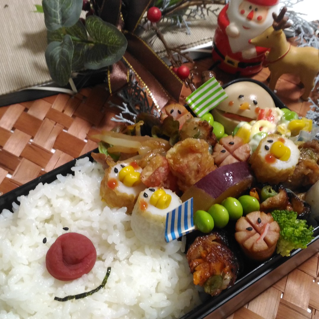 お顔たくさん弁当