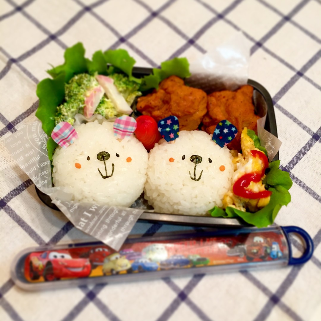 クマさんおにぎりのお弁当