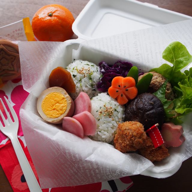 まんまるおにぎり&パック弁当