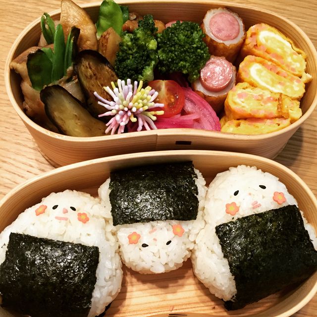 顔むすび弁当