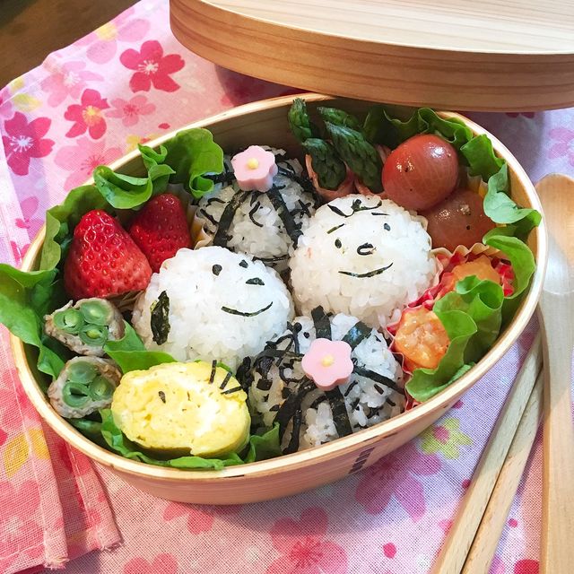 スヌーピーのおにぎり弁当