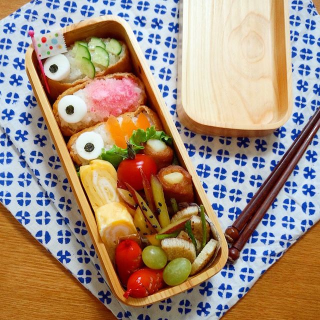お稲荷さんのこいのぼり弁当
