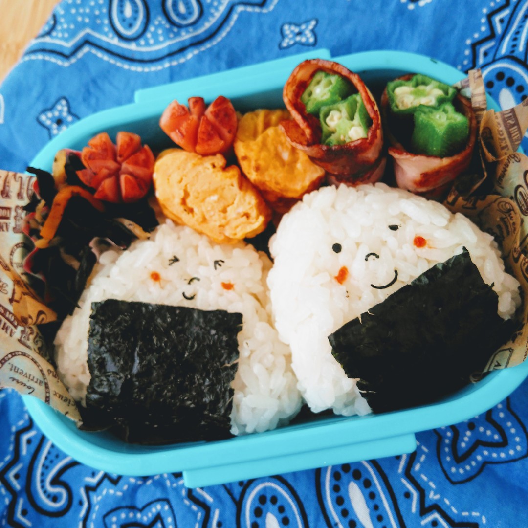 慌てて作ったおにぎり弁当