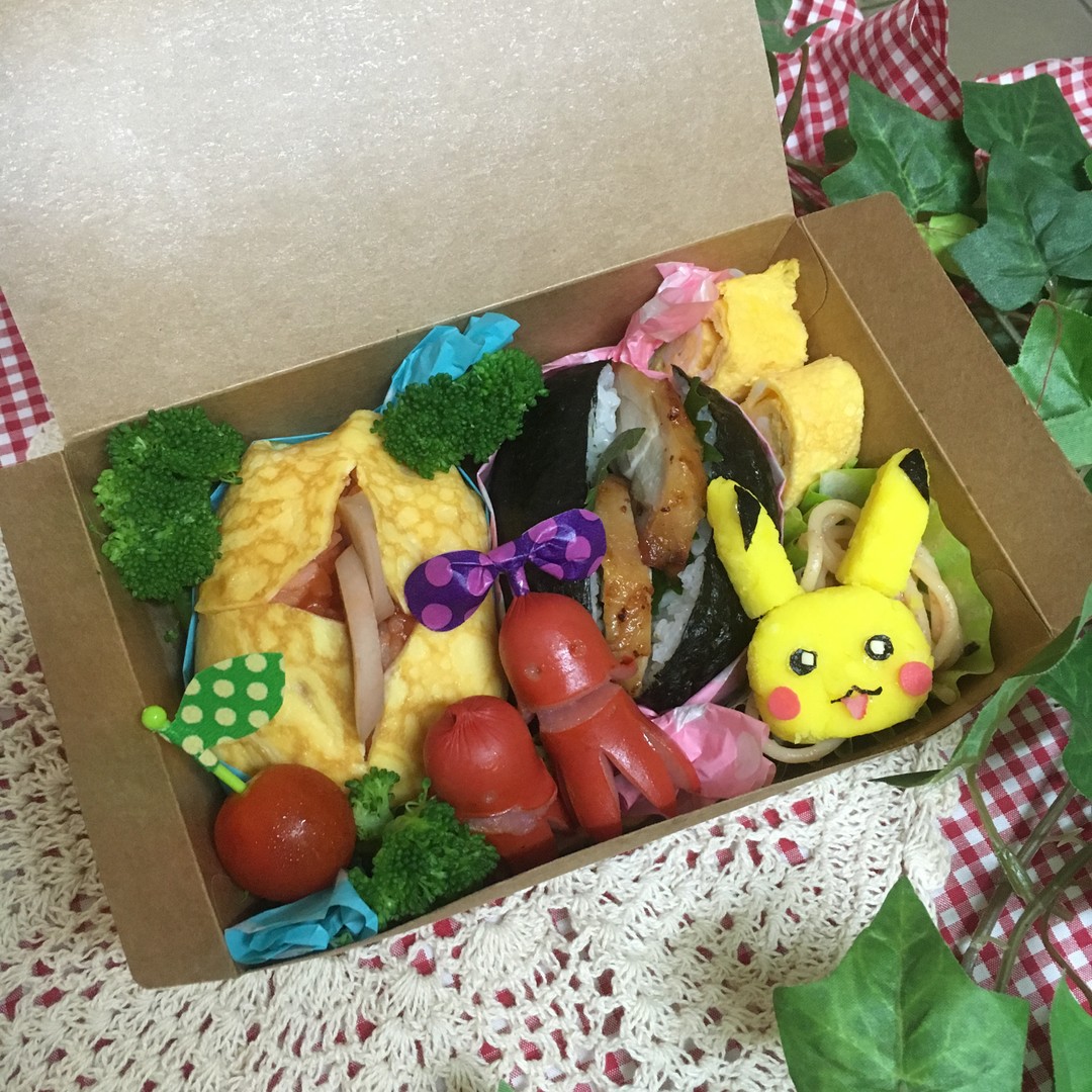 ピカチュウ⚡️と…おにぎりサンド