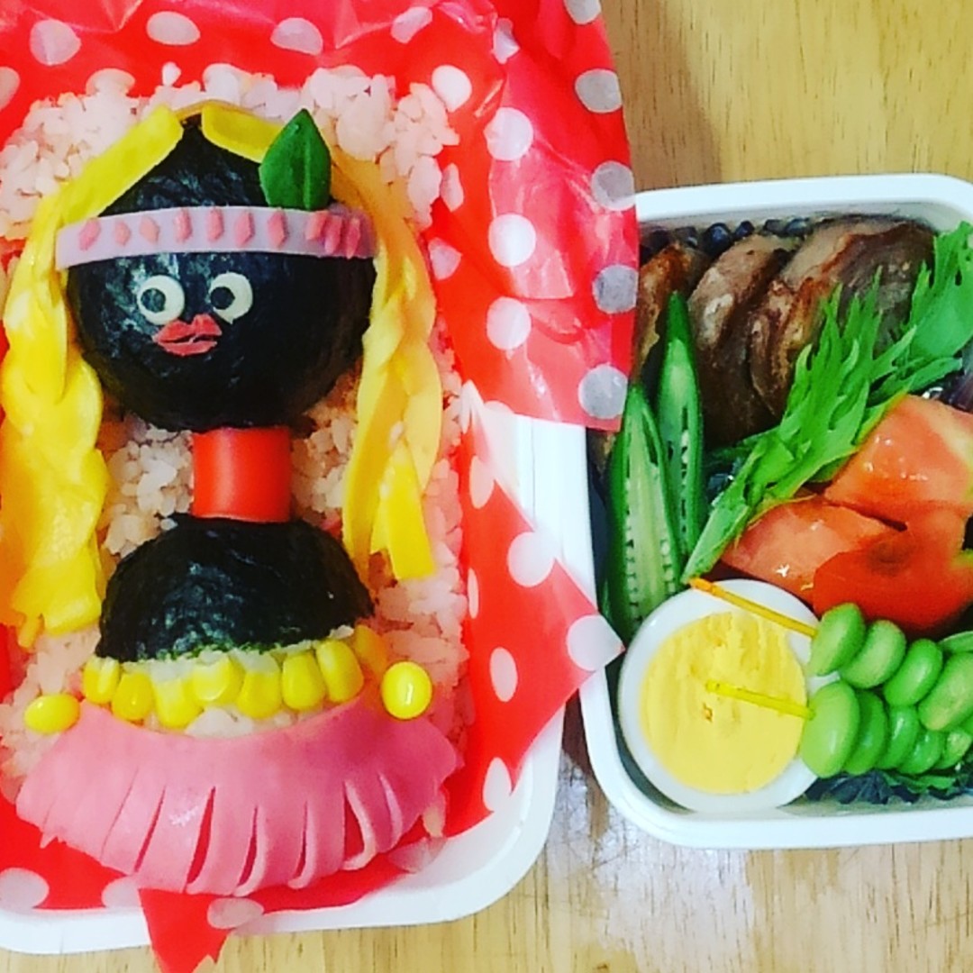 おかんアート(ウイスキーボトルインディアン人形)