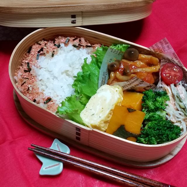 玄米ごはんと鶏肉のトマト煮弁当