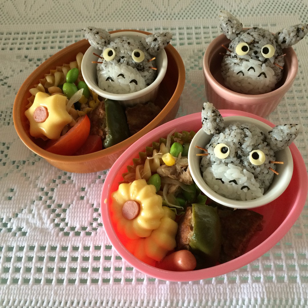 トトロのおにぎり弁当