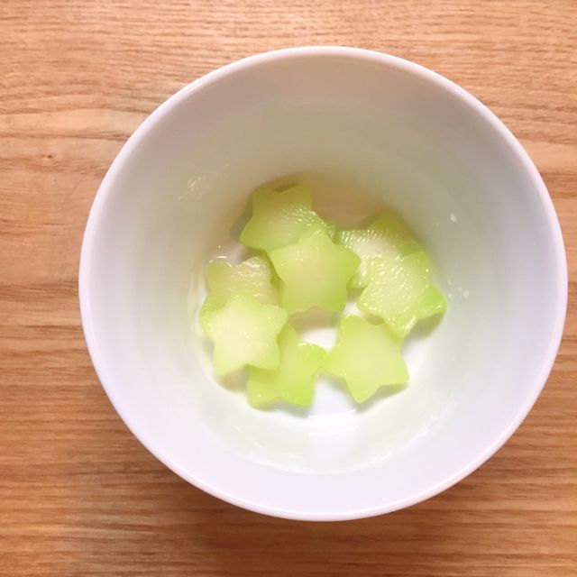 ブロッコリーの茎の塩ゆで