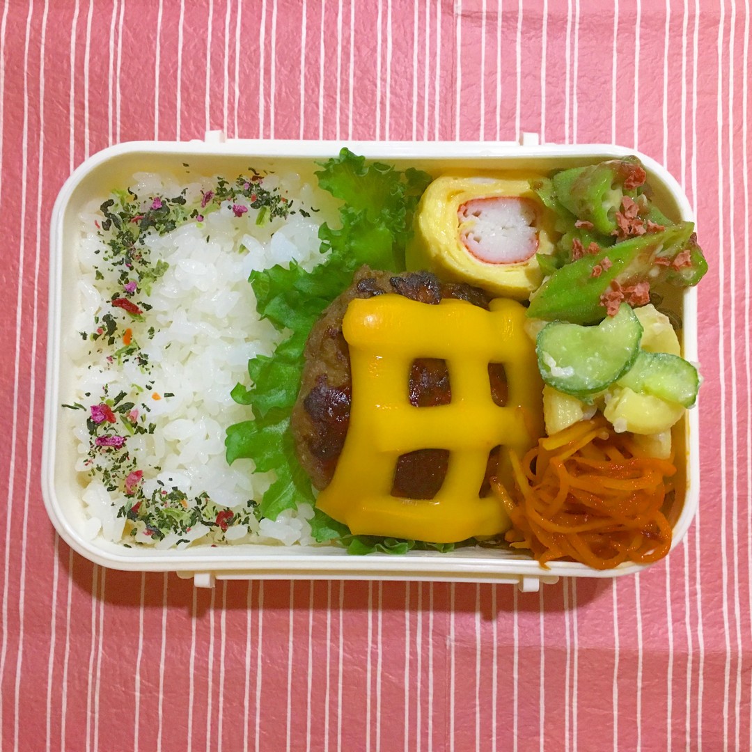 チーズハンバーグ弁当
