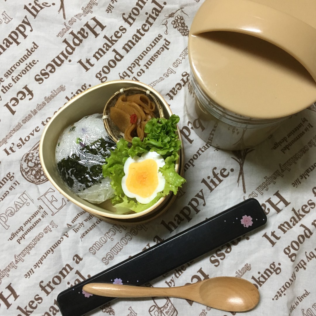 おにぎりとカレー