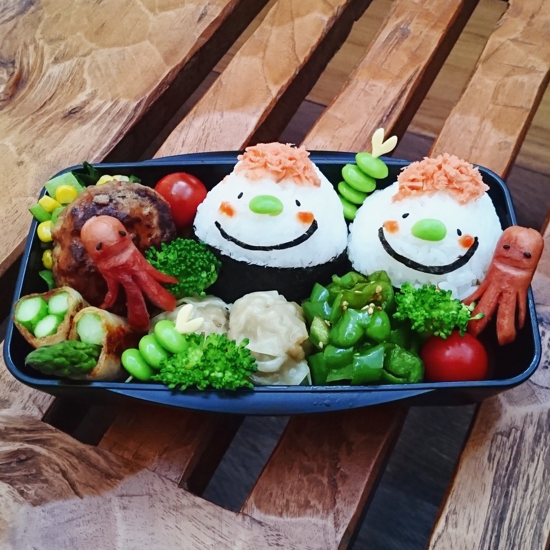 顔おにぎり弁当