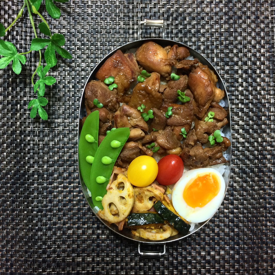 トンテキ風のチキン弁当