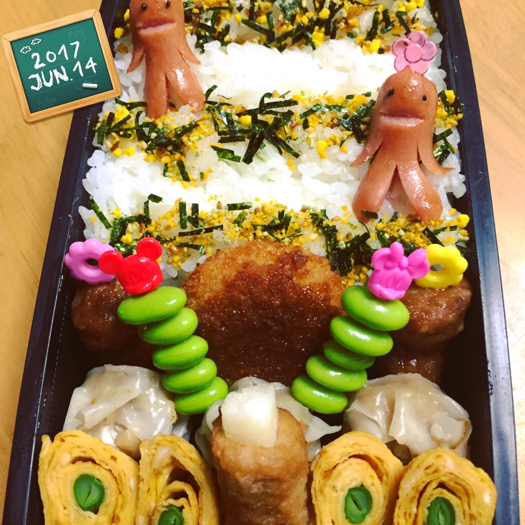 のりたまとコロッケ弁当