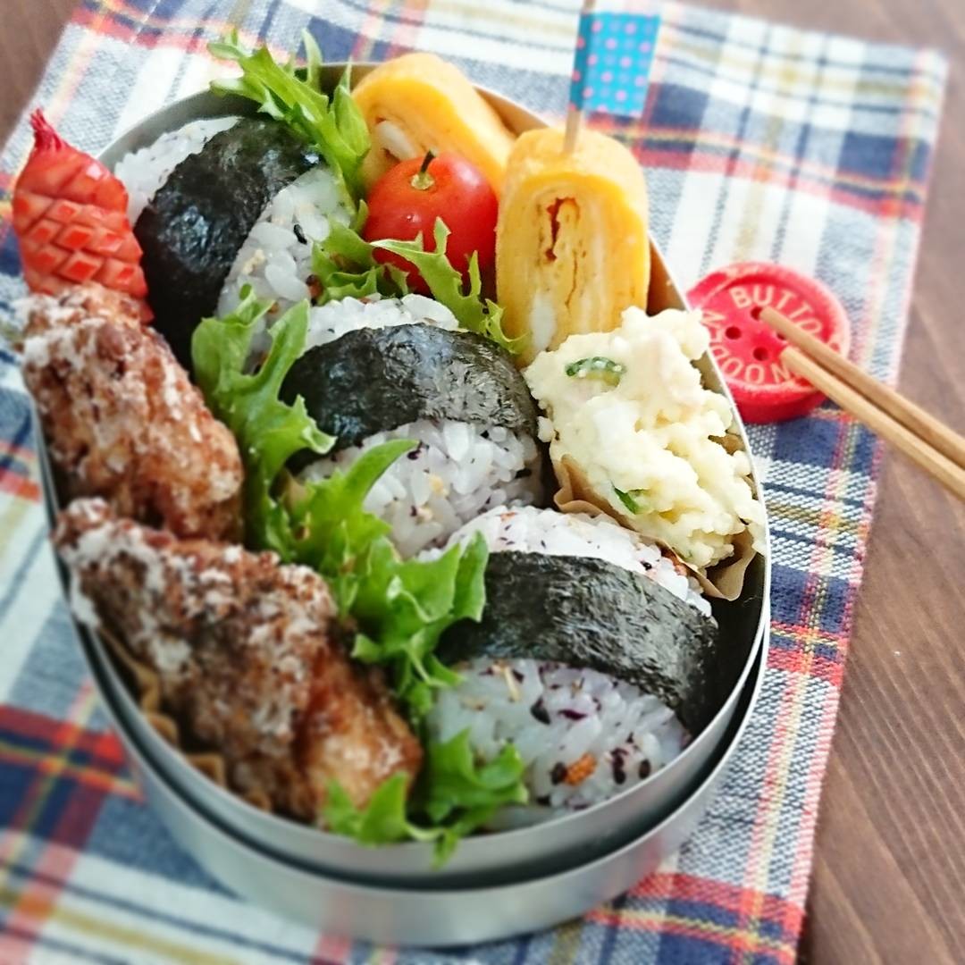 まーるいおにぎりのお弁当♪♪