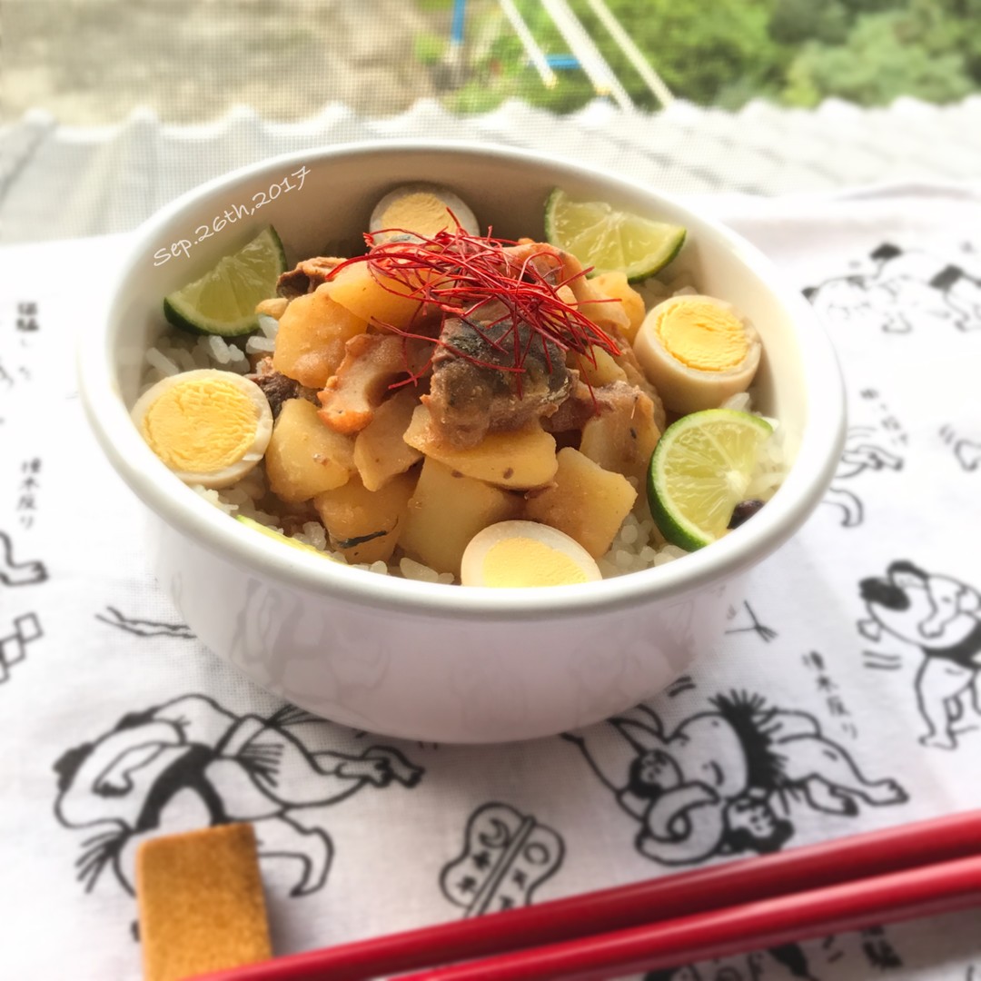 いわしの味噌煮缶の煮物のっけ弁