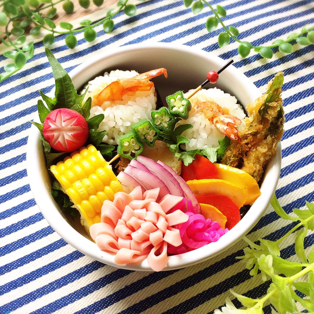 天むすカラフル弁当