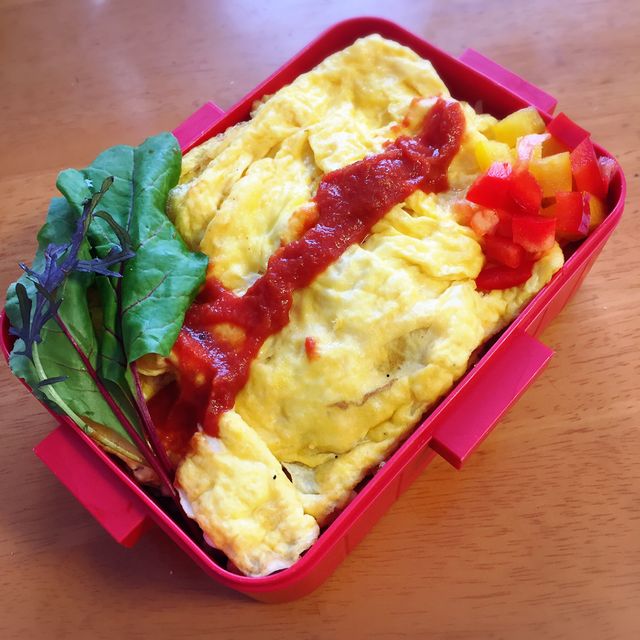 オムライス弁当