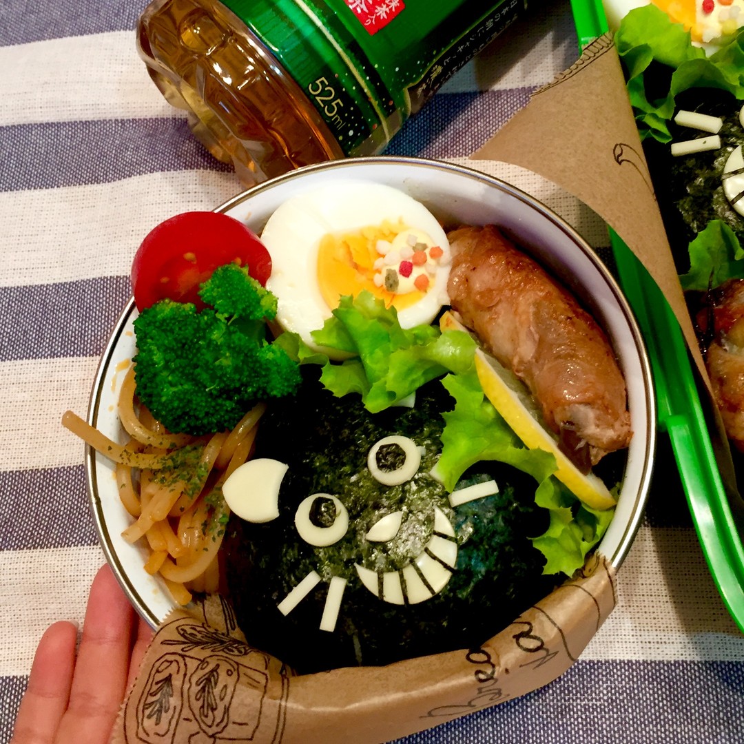 黒猫ちゃんのおにぎり弁当♡