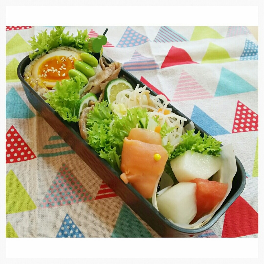 煮卵おにぎりお弁当