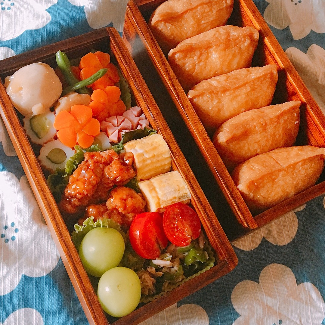 いなりと煮物の和食弁当