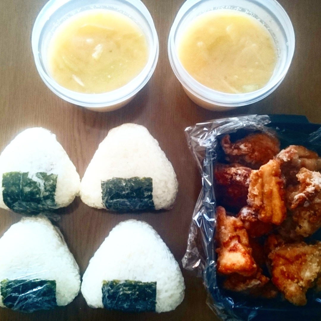 おにぎり&唐揚げ弁当