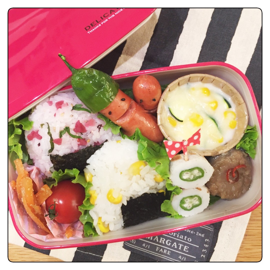 2色おにぎり弁当