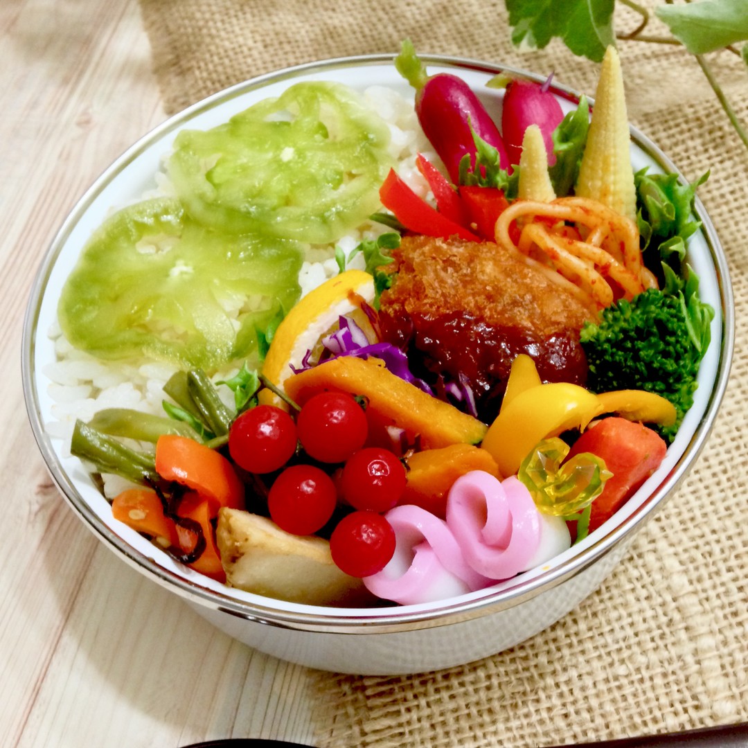メンチカツ弁当