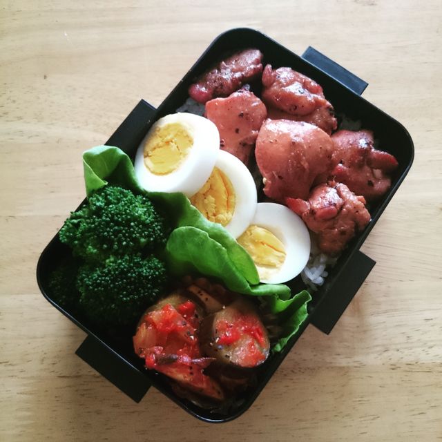 焼鳥丼弁当