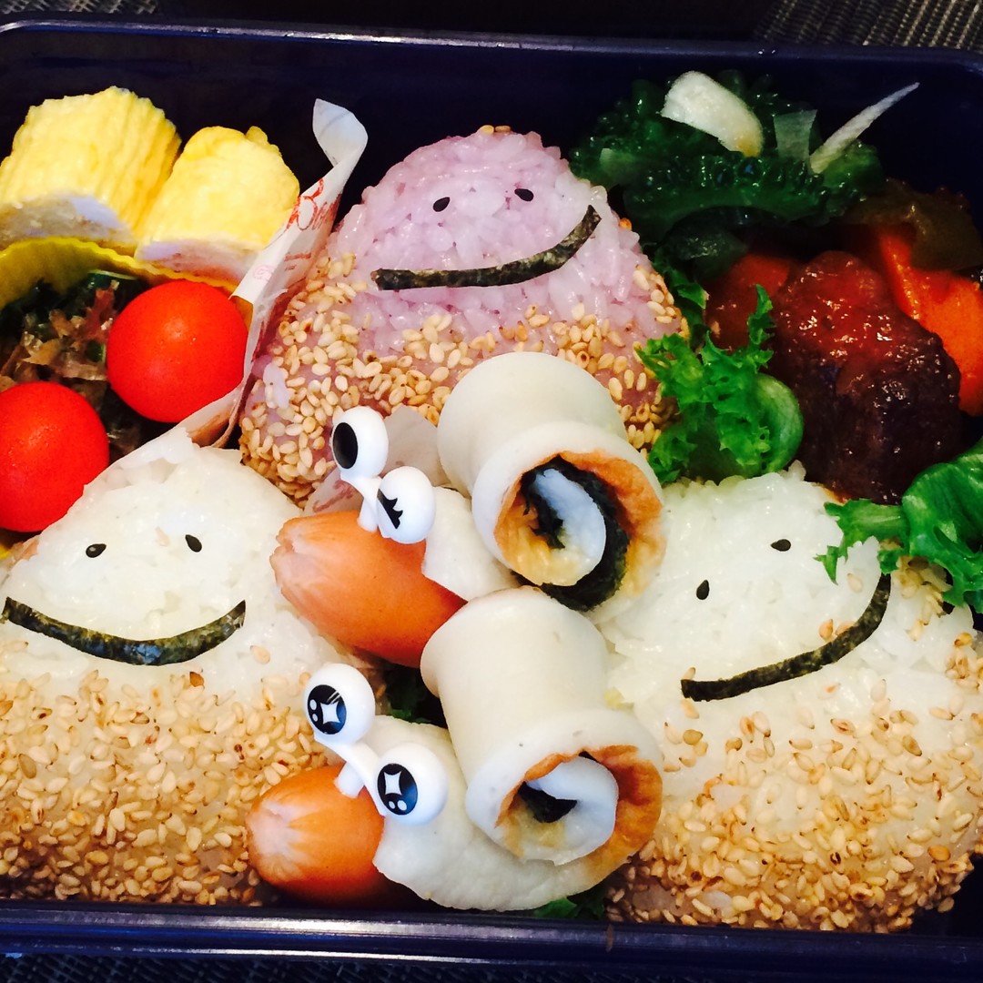 栗おにぎりとかたつむり弁当