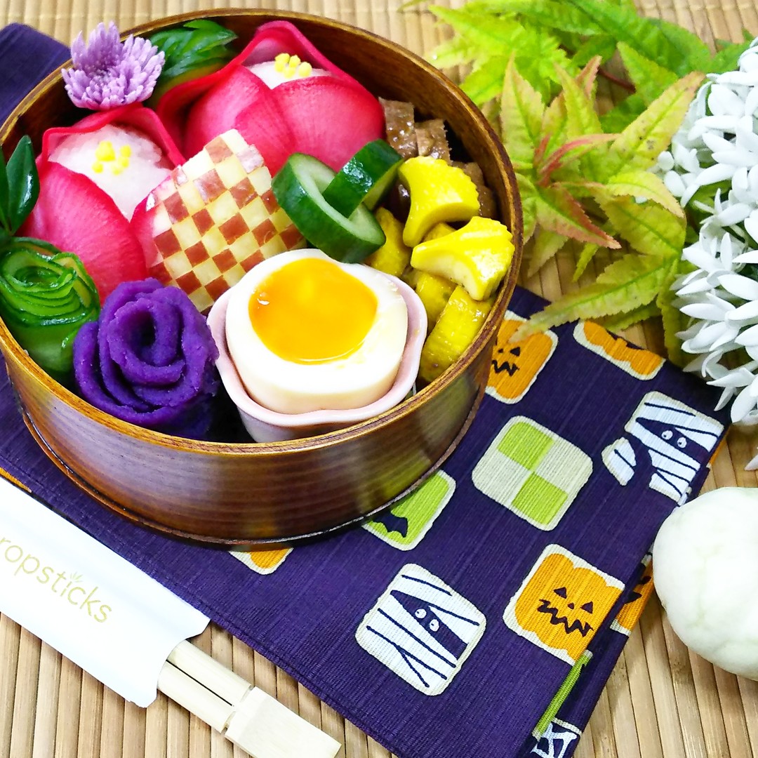 椿結び和弁当
