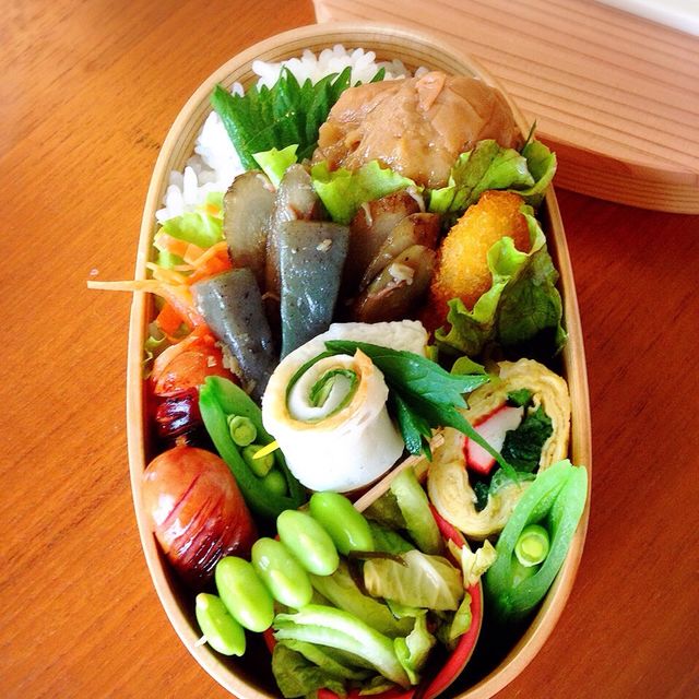 ぎゅうぎゅう詰めのグリーン弁当