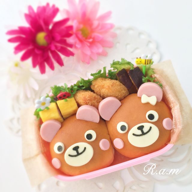 クマさんのパン弁当♡