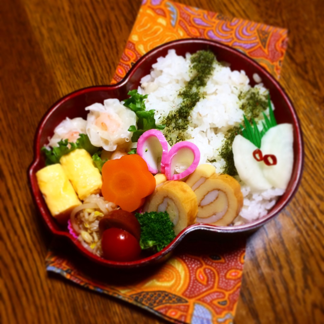 焼売と錦巻きのお弁当