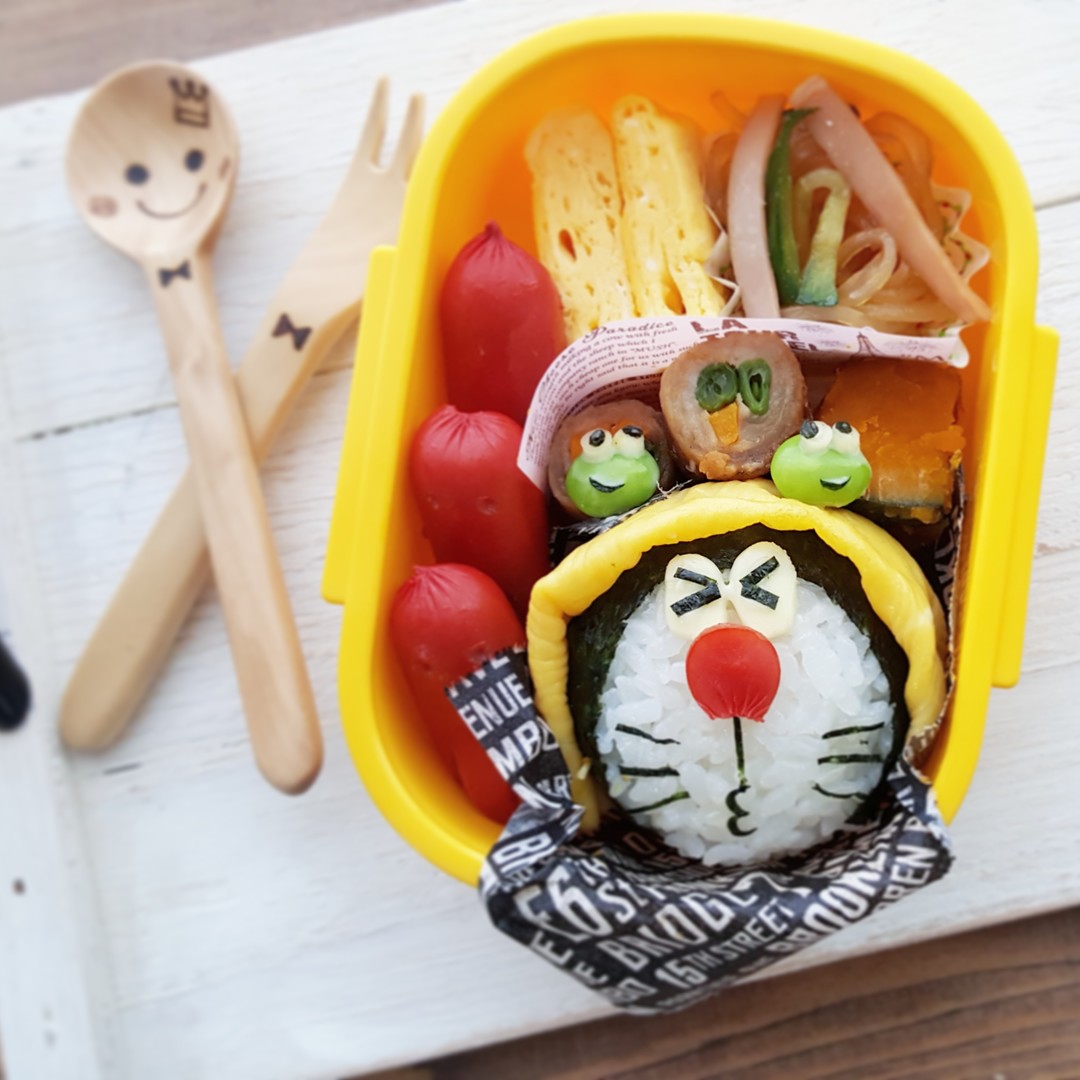 レインコートのドラえもん弁当
