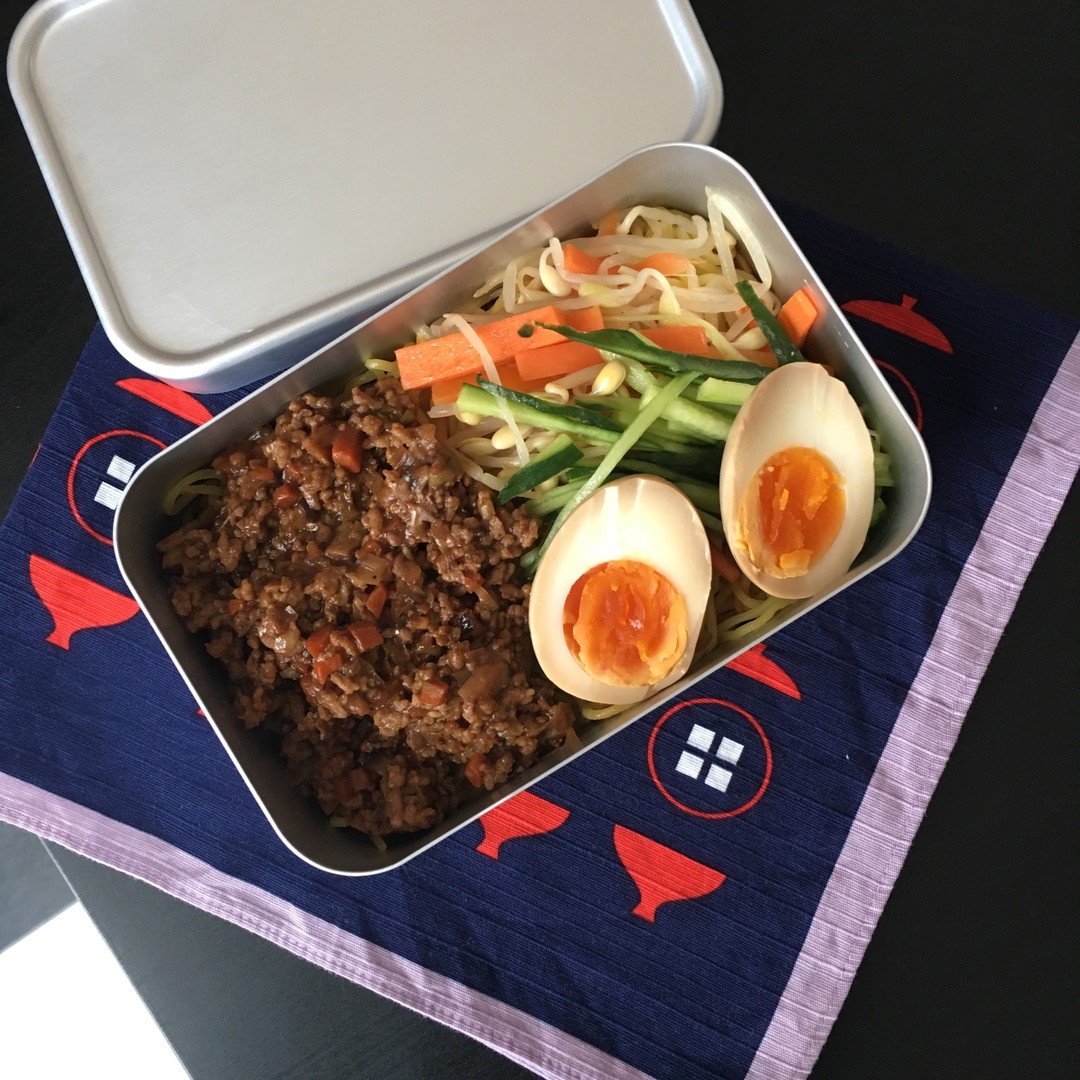 ジャージャー麺弁当