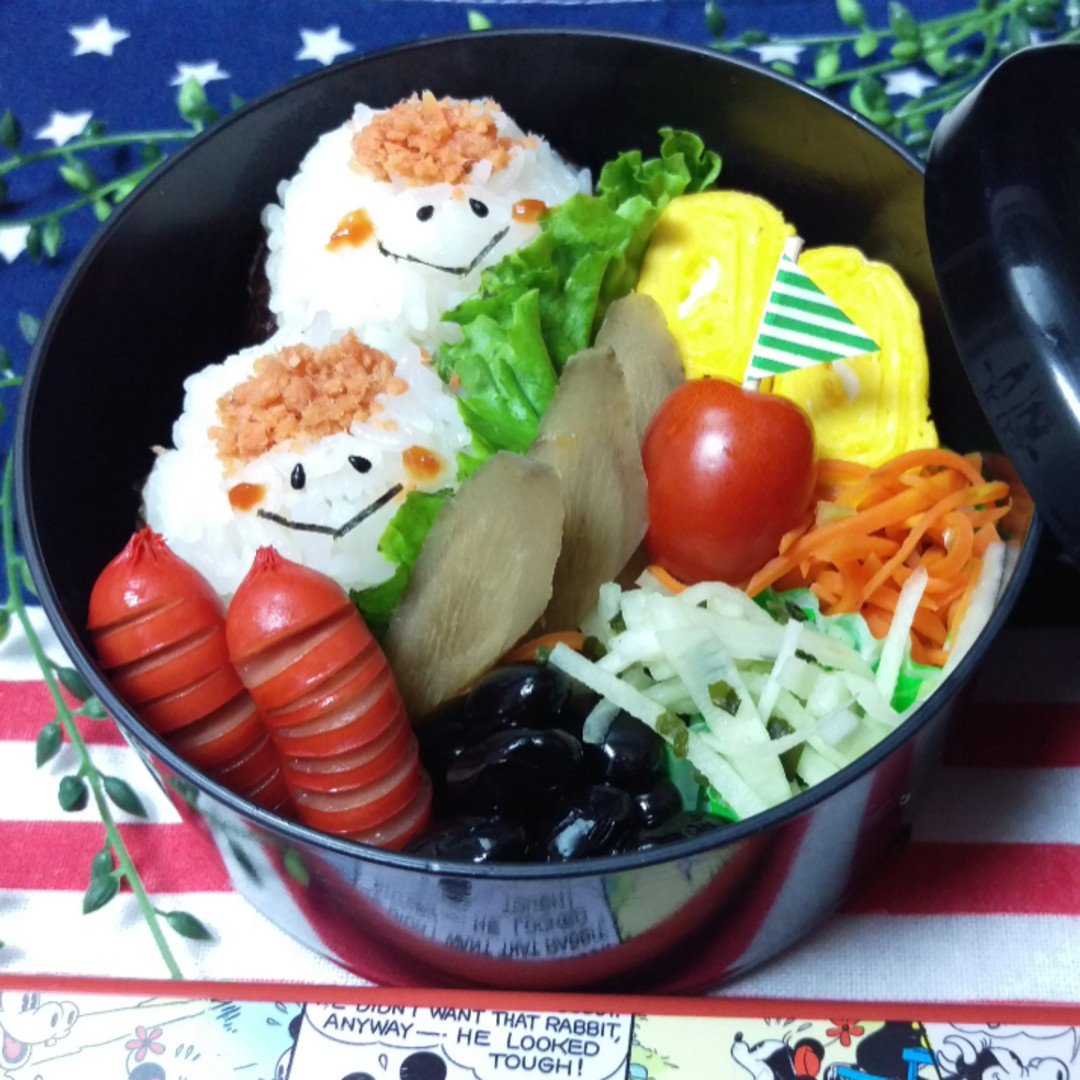 娘の鮭おにぎり弁当❗