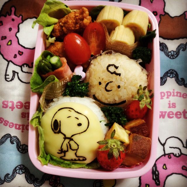 スヌーピーとチャーリブラウンのお弁当