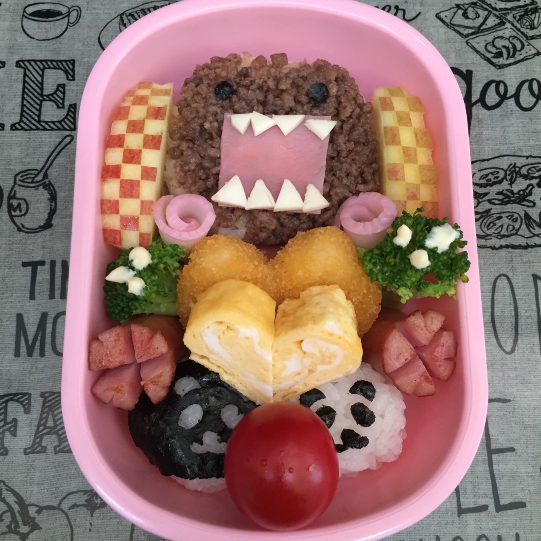 どーもくん 弁当
